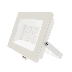 Led reflektor LLR30WSMDW6000K 2 év gar.