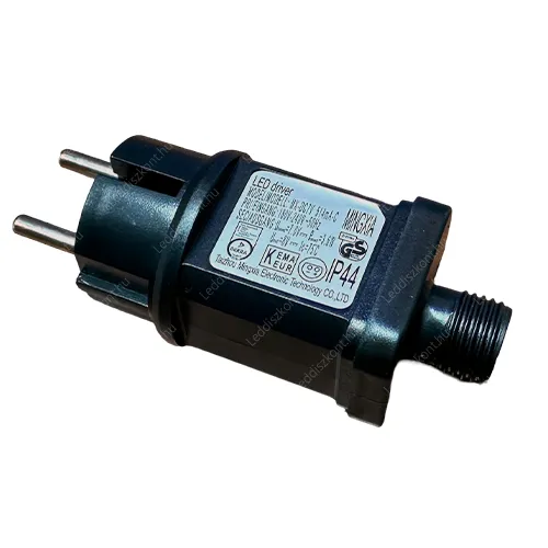 Led driver karácsonyi termékekhez. 7-8V, 0,5A, 3,6W. IP44 vízálló. Led karácsonyi driver LLKDRIVER7V 1 év garancia