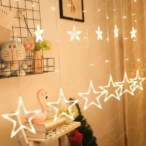 Karácsonyi Led függöny, meleg fehér, 12db csillag, 138 db meleg fehér Led, átlátszó vezeték. 8 funkciós vezérlő, 5V, USB csatlakozós! Life Light Led. Karácsonyi Led függöny LLKNIP44USB8FCUR12SWW 2 év gar.