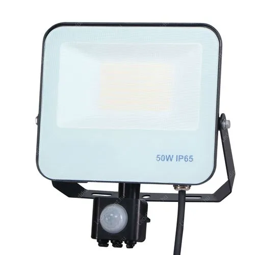 Led reflektor CCT 50W mozgásérzékelős, a színek kézzel átkapcsolhatóak, 2900-4200-6900 kelvin, meleg-közép-hideg fehér, 5400 lumen! Led reflektor LLR50WMOZSMDWCCT 2 év gar.