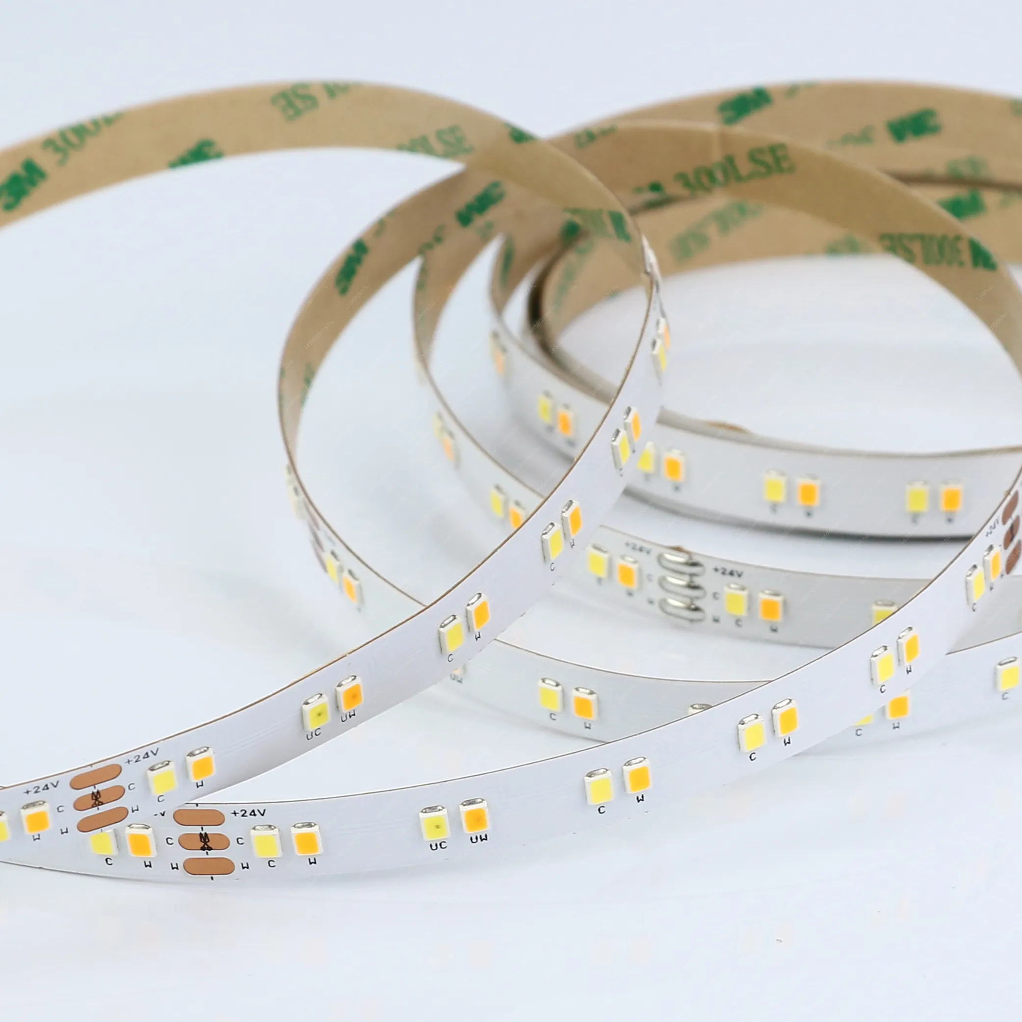 Led szalag 24V 120 Led/m, 10W, 980 Lumen, 2700-6500K, CW-WW változtatható szín, 10mm. Profiknak Marathone, 15 méter is betáplálható egy oldalról! Life Light Led 2 év garancia! Led szalag LLSZ24V2835120LMARCWWW 2 év gar.